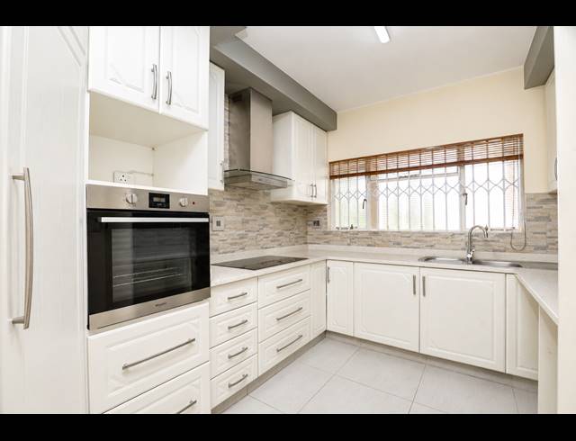 3 BEDROOM APARTMENT FOR SALE IN MORNINGSIDE